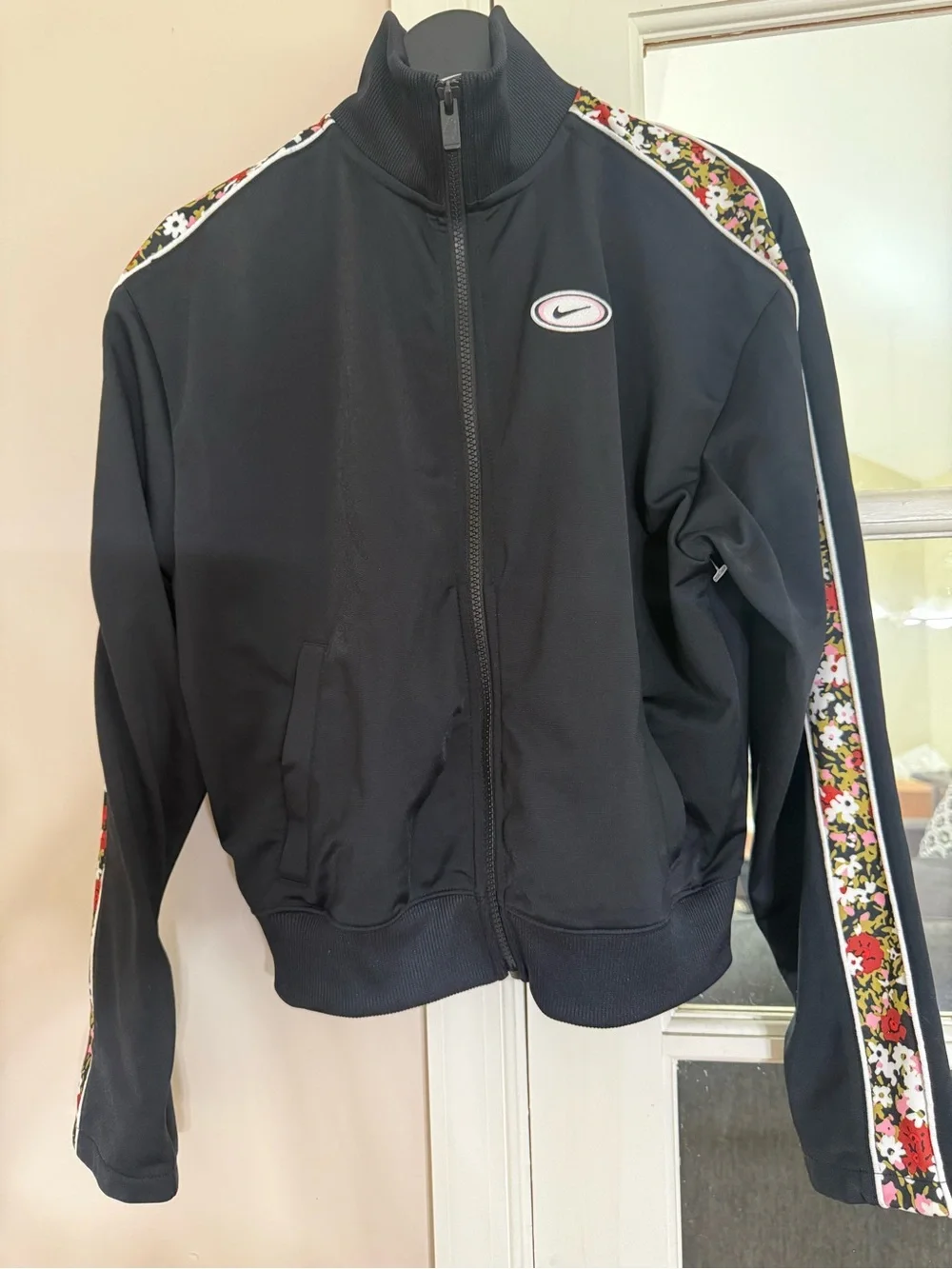 Nike black full